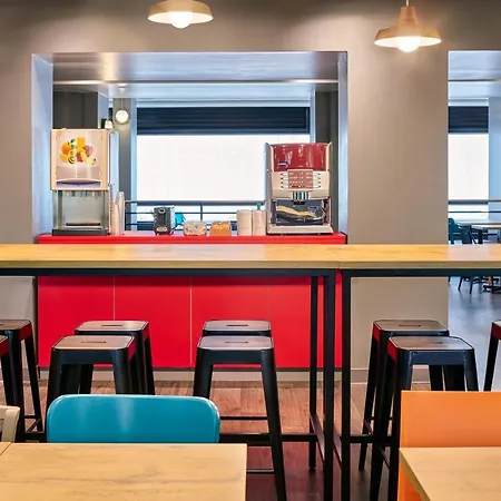 Otel Hotelf1 Cdg Pn2
