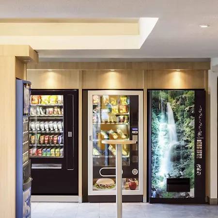 Hotelf1 Cdg Pn2 ホテル