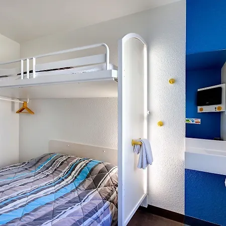 Hotel Hotelf1 Cdg Pn2 *