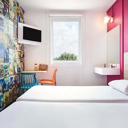 Hotelf1 Cdg Pn2 Hotel *