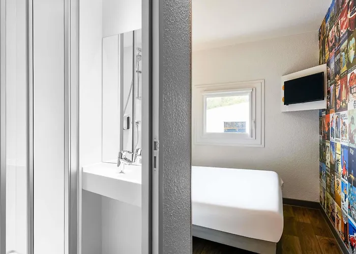 Hotelf1 Cdg Pn2 Hotel *